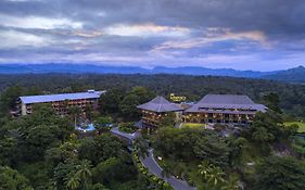 โรงแรมเอิร์ล รีเจนซี